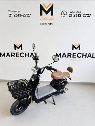 MOTO MORINI SEIEMMEZZO STREET 